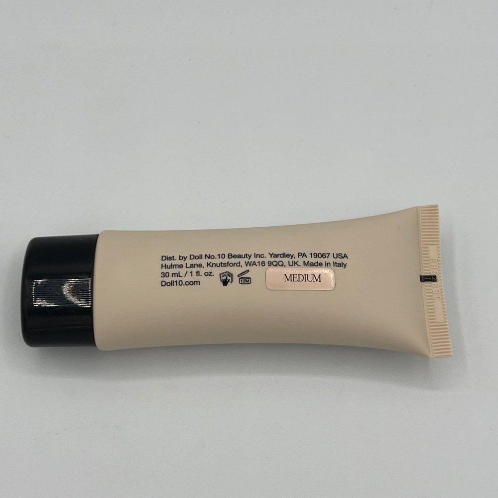 Doll 10 HydraGel‎ Foundation Medium Unopened and New Without Box - Picture 2 of 3