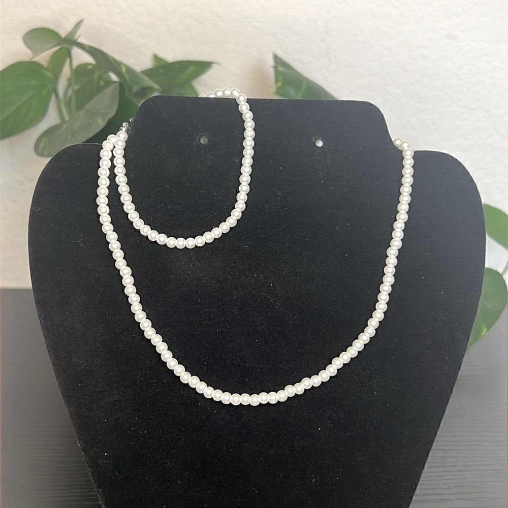 Retro Pearlesque Faux Pearl and Necklace and Bracelet Set