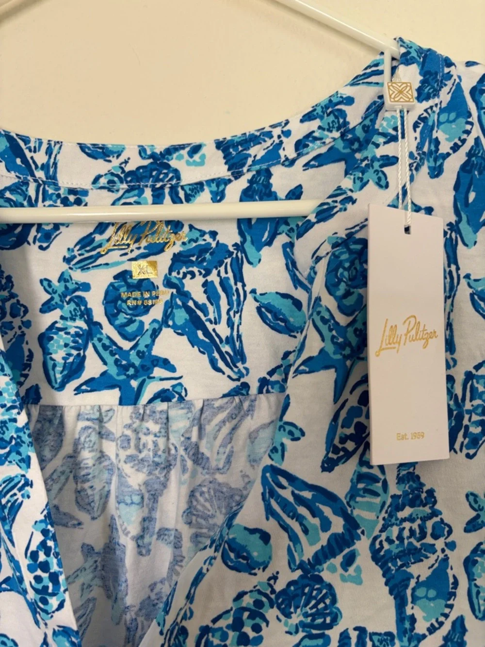 Lilly Pulitzer Sleeveless Blue Floral V-Neck Women's Dress - Picture 2 of 2