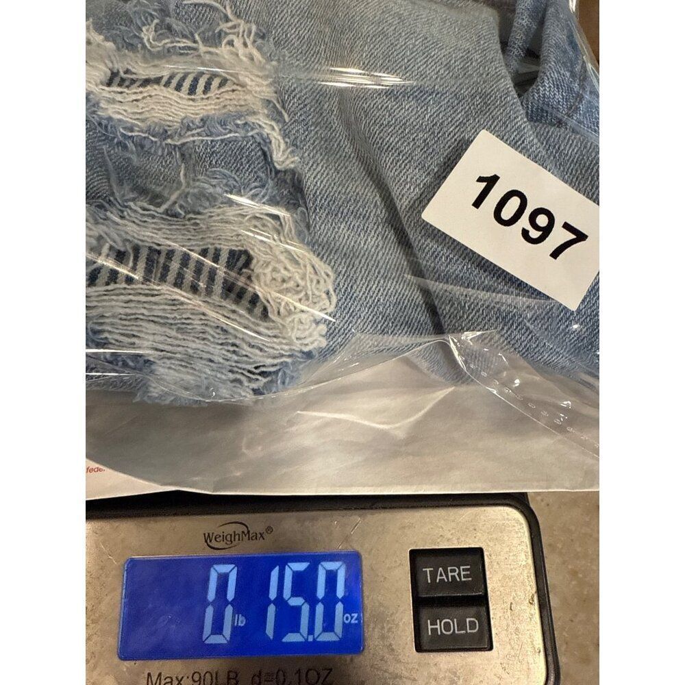 KanCan High Rise Button Fly 3.5in‎ Shorts Size 32 - Picture 11 of 11
