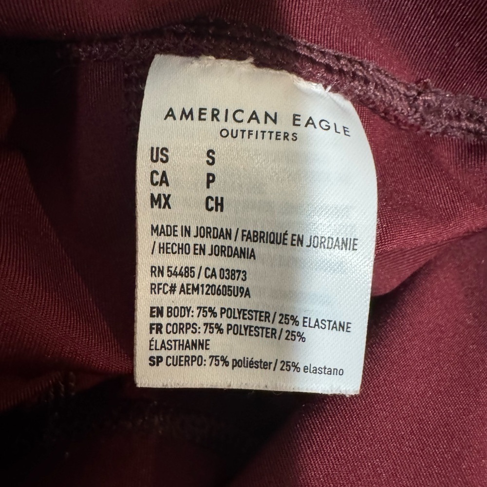 American Eagle The Everything Pocket Leggings Size Small Wine Burgundy - Picture 8 of 9