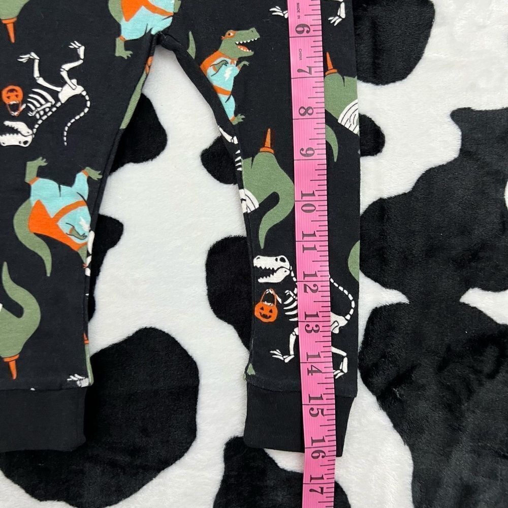 Carter's Halloween PJ Bundle 12 months | 4 (1 NWT) - Picture 12 of 16