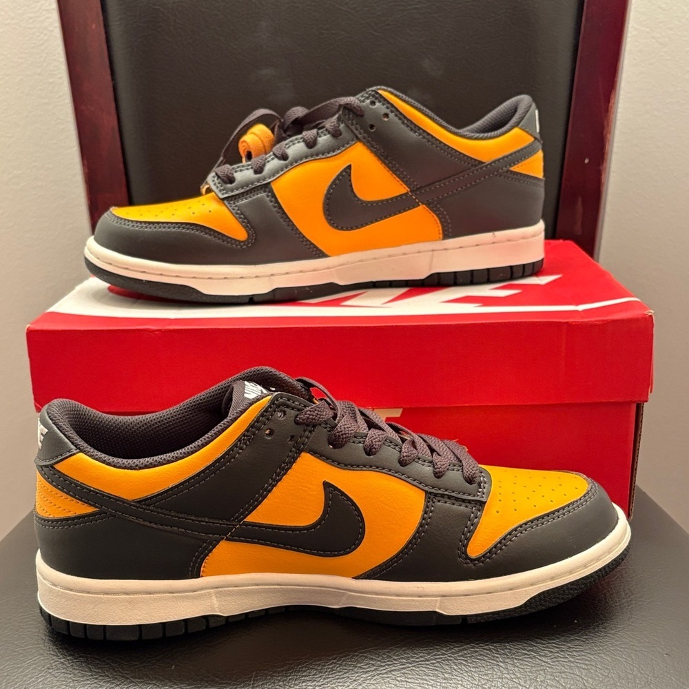 New Nike Dunk Low Black and Orange Sneakers Youth 6 1/2‎ or Women’s Size 8