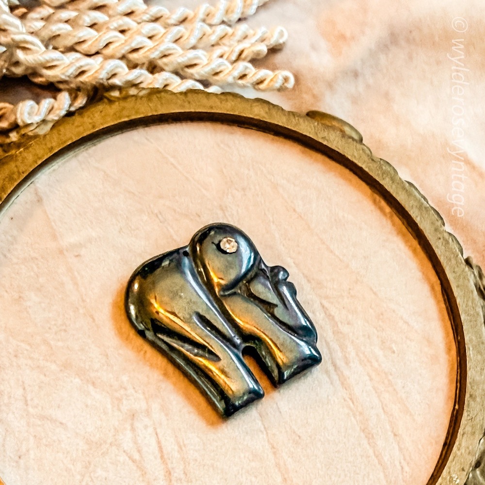 Hematite Elephant Pendant‎