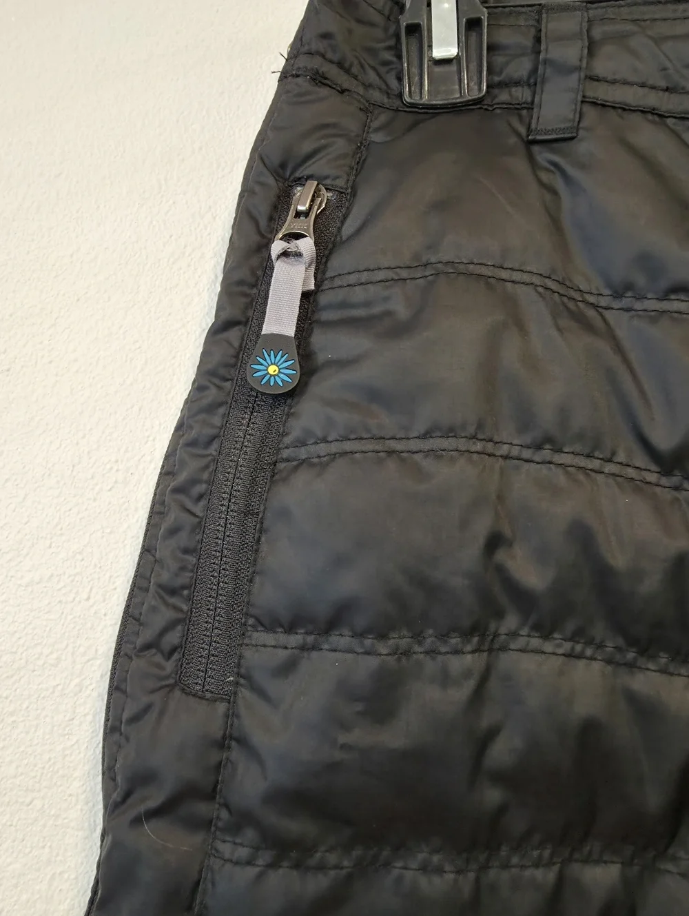 Skhoop Short Black Down Skirt - Picture 3 of 5