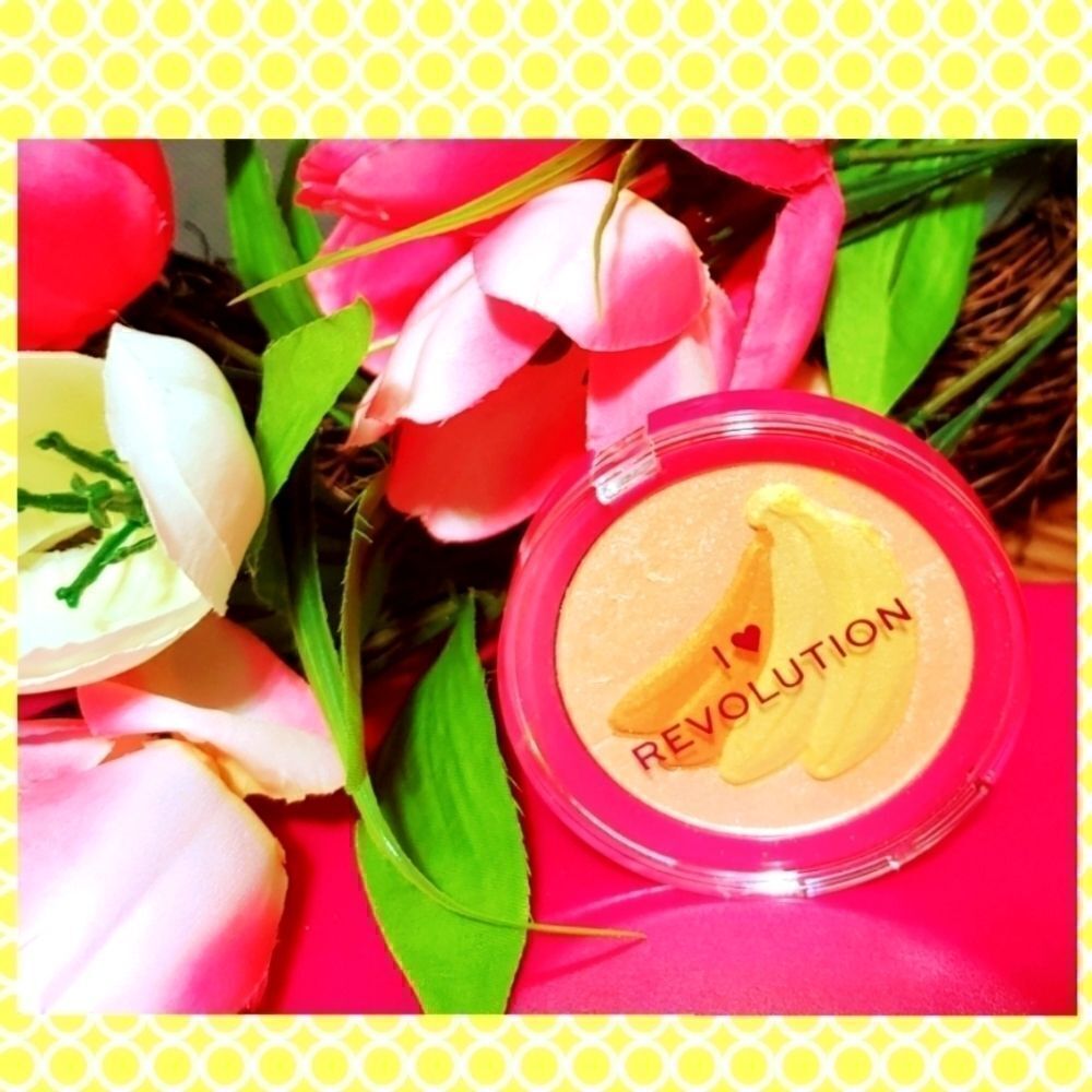 Shimmer Powder in Banana by I Love Makeup Revolution