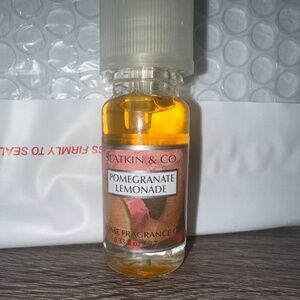 Bath and body works Slatkin & Co Pomegranate Lemonade Home Fragrance Oil