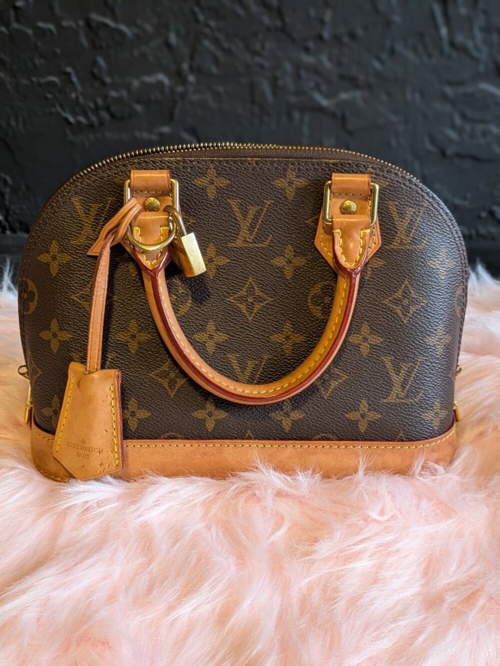 Louis Vuitton Vintage Alma BB bag