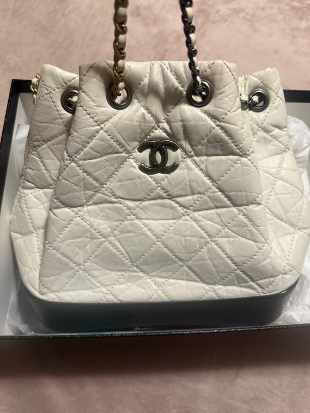 CHANEL White Quilted Lambskin Drawstring Shoulder Bag with Black Base - Picture 4 of 11