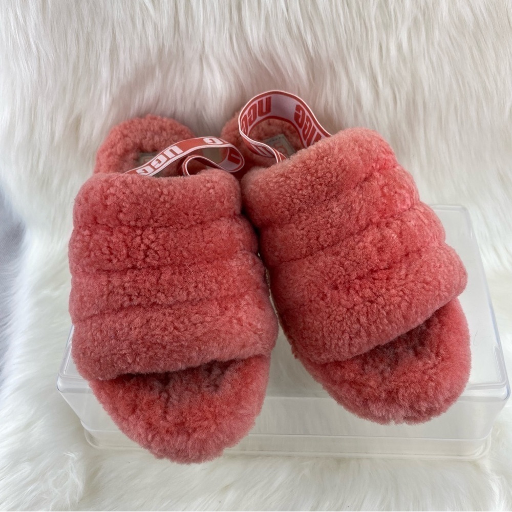 UGG SANDALS
