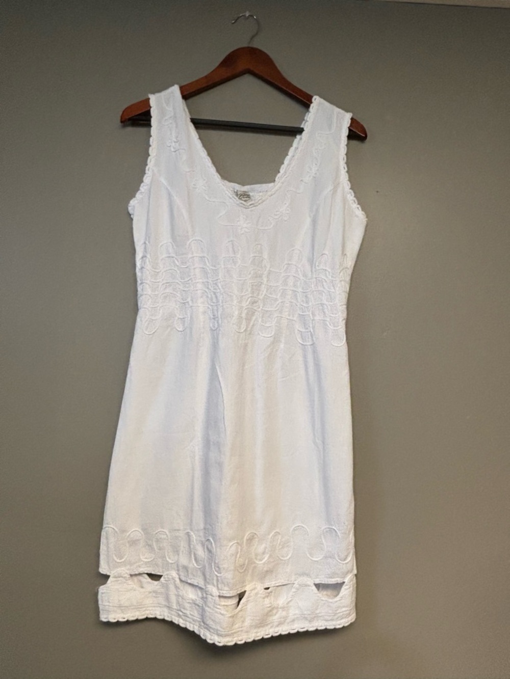 White Embroidered Cotton Dress/Swimsuit Cover