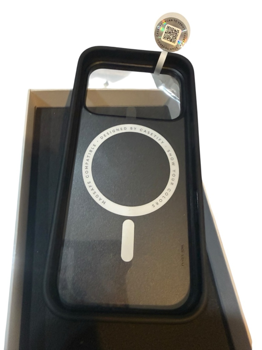 Casetify Vertical Stripe Hard Case in Burgundy & Mint Green NWT I phone 17 pro - Picture 2 of 6