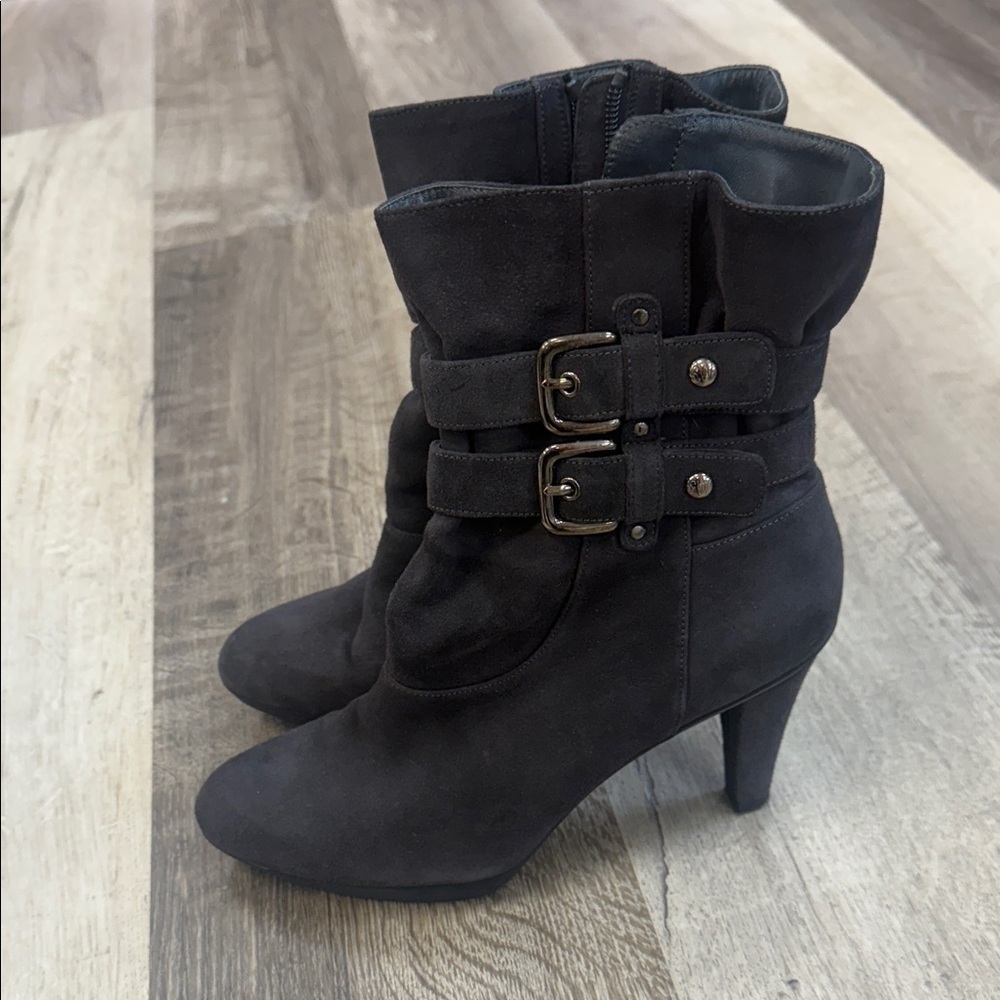 ❄️ Stuart Weitzman cling bootie - Picture 2 of 5