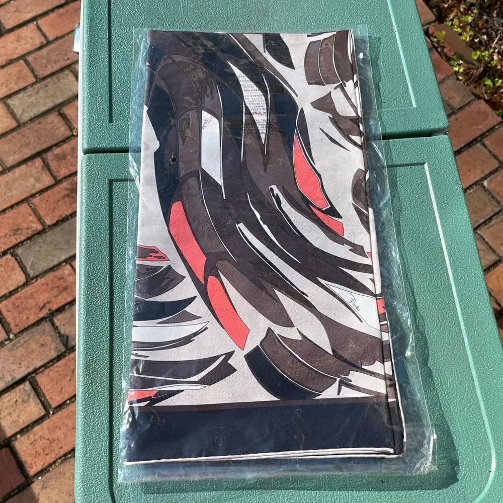 Emilio Pucci 100% Silk Scarf NWT - Picture 2 of 5