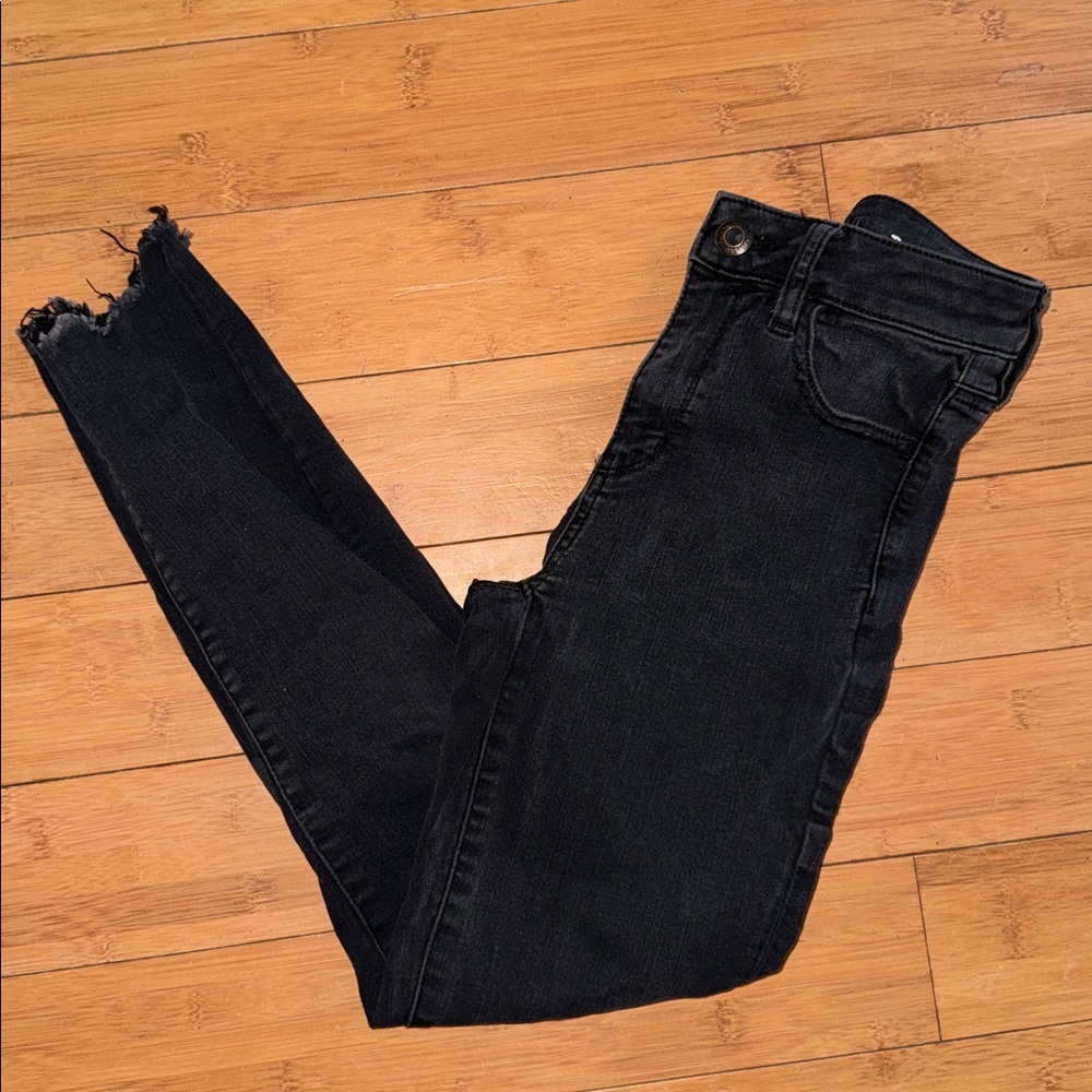 American Eagle Outfitters Black Ripped Skinny Jeans - Picture 3 of 5