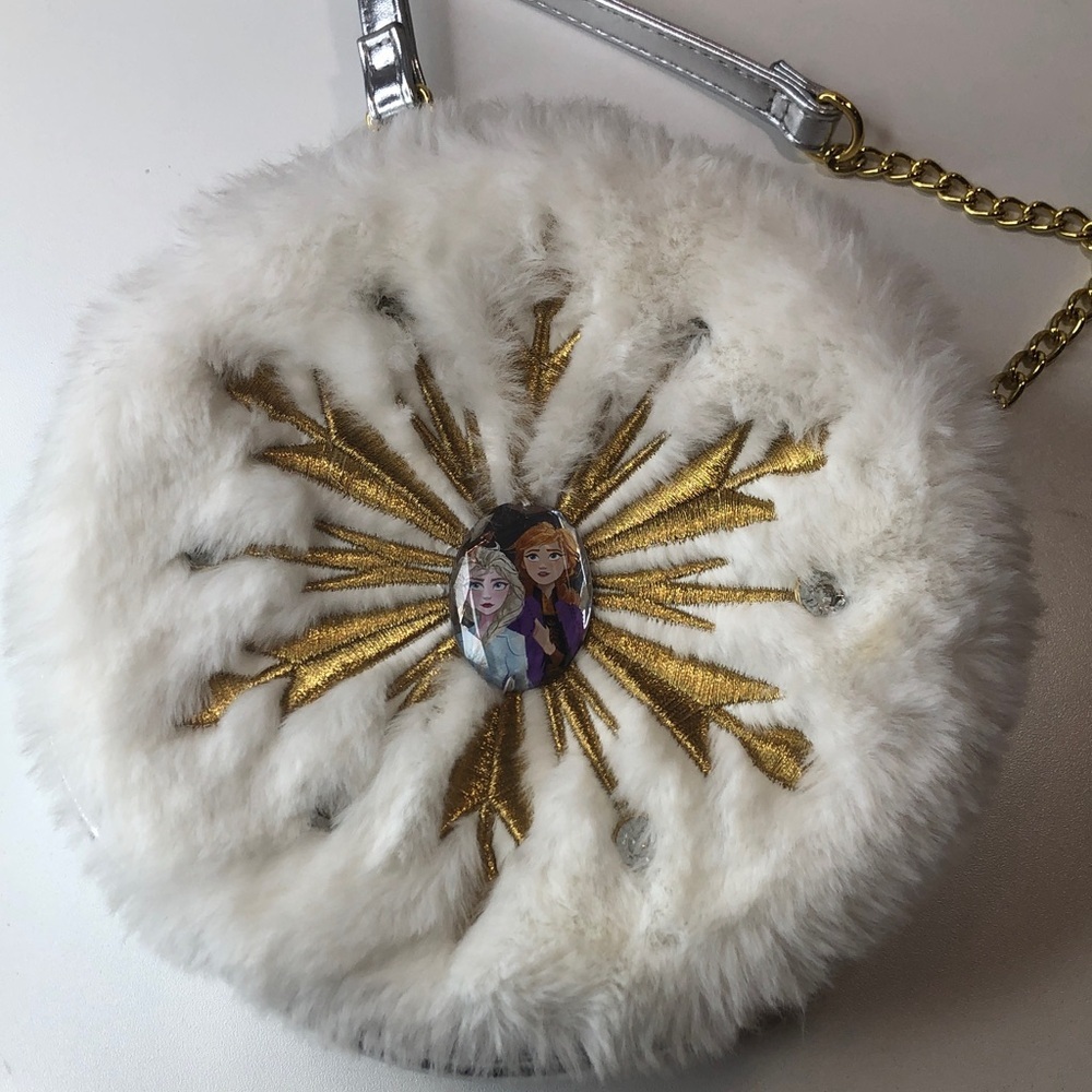 Disney Frozen 2 Anna Elsa faux white fur crossbody silver purse w medallion EUC - Picture 7 of 10
