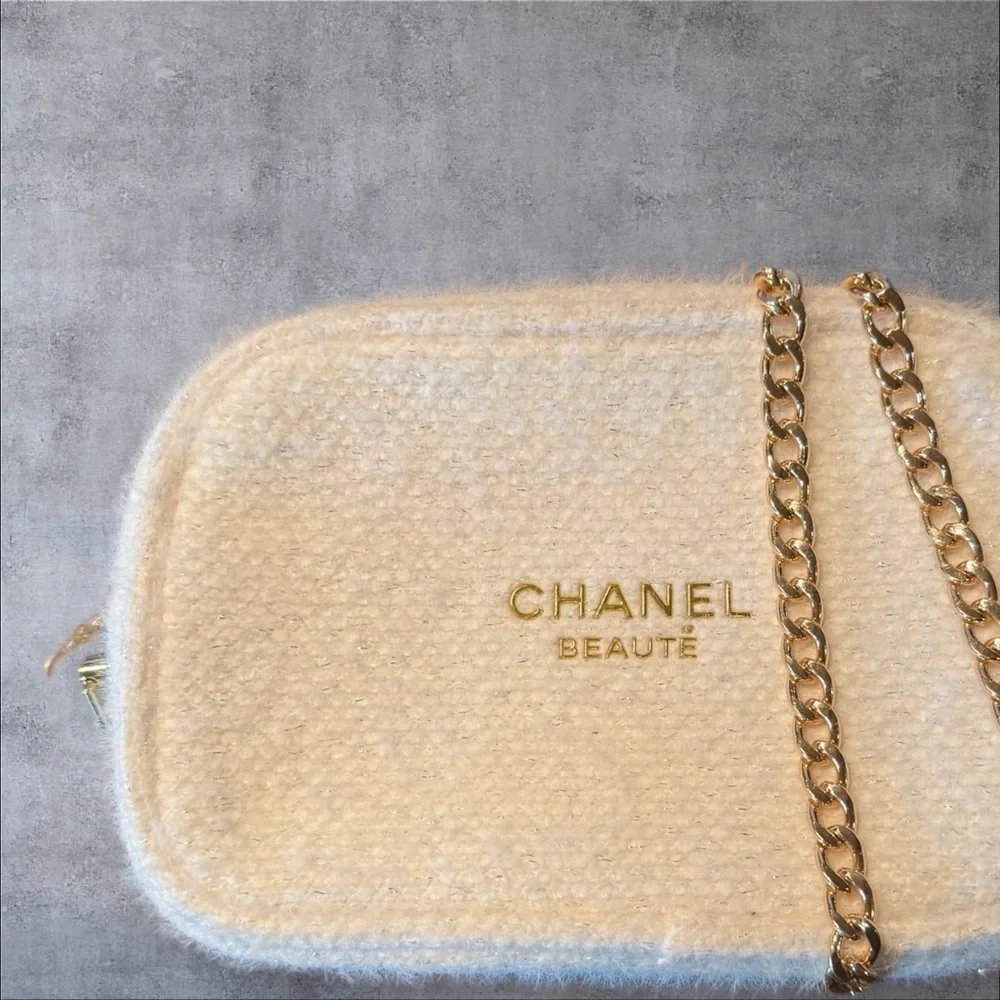 CHANEL Cream Cosmetic Bag with Gold Chain - Picture 1 of 10