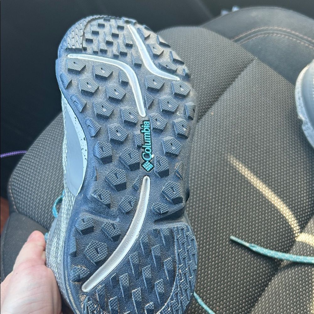 Columbia Gray and Teal Athletic Shoes - Picture 4 of 7