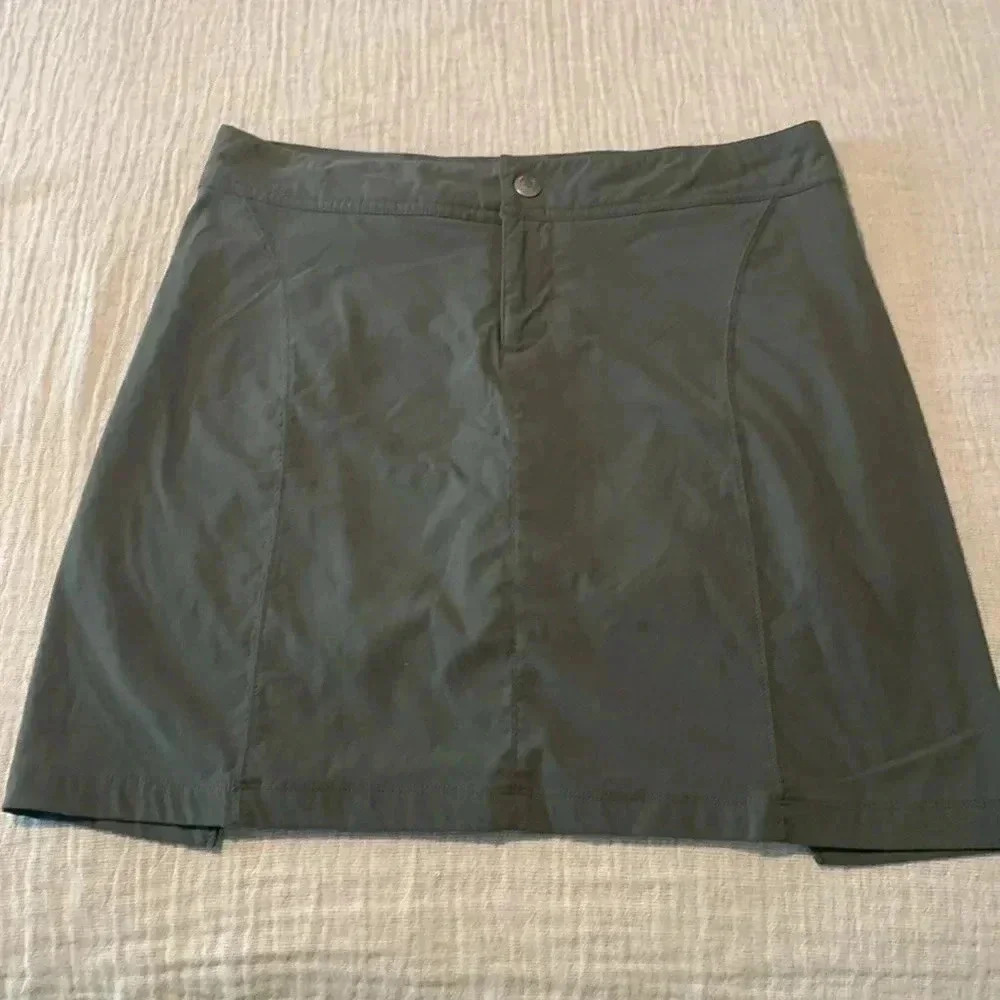 Gray Columbia skirt