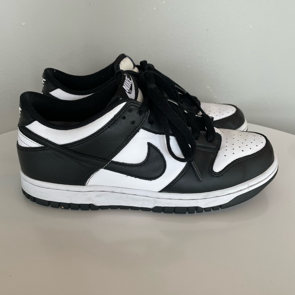 Nike Dunk Low - Picture 5 of 10