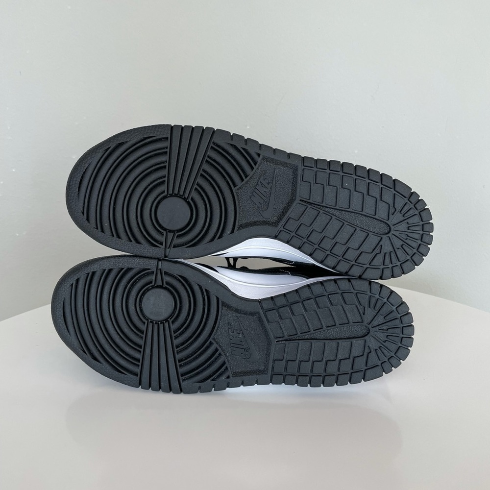 Nike Dunk Low - Picture 7 of 10