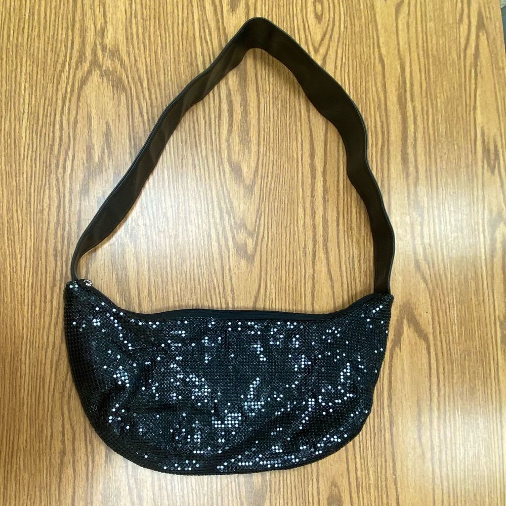 Women’s shoulder bag