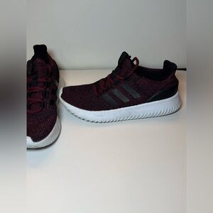 Adidas Black and Red Shoes Size 8.5