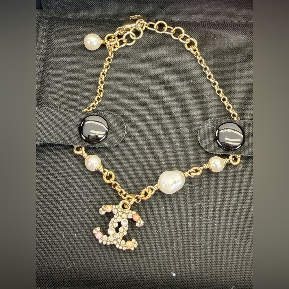 CHANEL Pearl & Crystal Gold Tone Bracelet C20 K