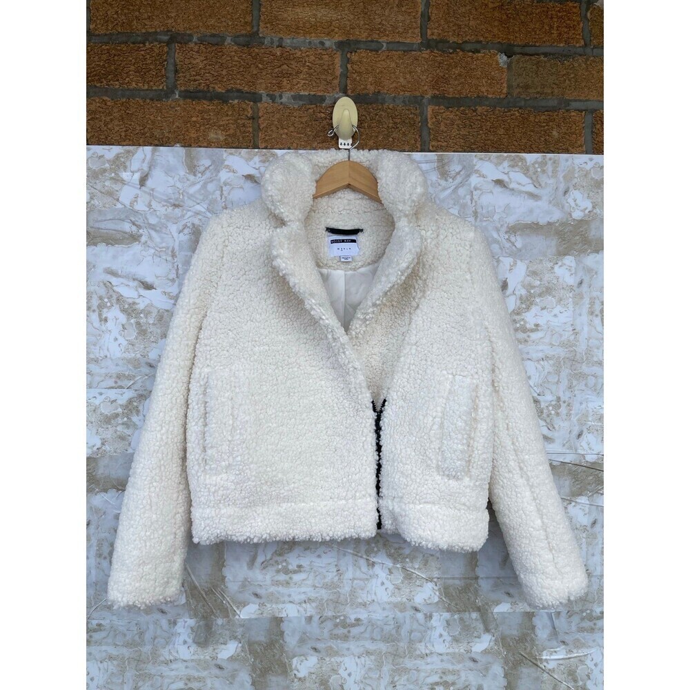 Noisy May sherpa cream cropped boxy style  size small jacket