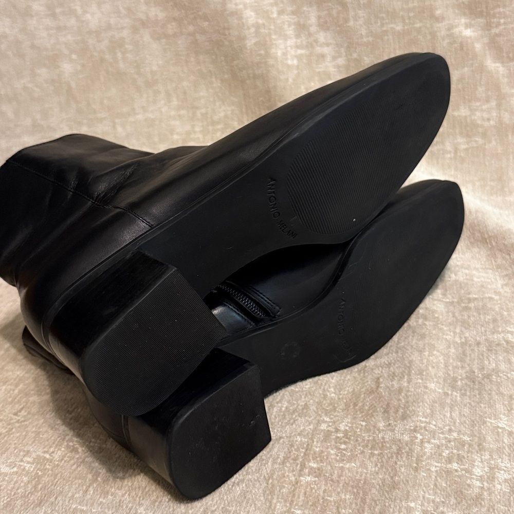 ANTONIO MELANI Sleek Black Ankle Booties - Picture 8 of 14
