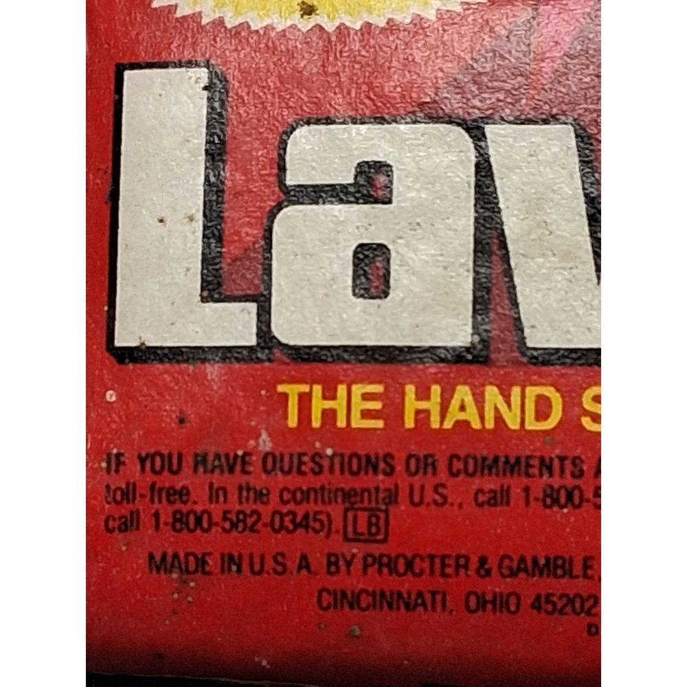 Lava Hand Soap Red Vintage Large Size 5 75 oz Pumice Powered Bar Soap P and G - Picture 3 of 9