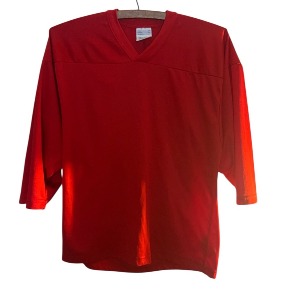 CCM Hockey Youth Red Shirt - Picture 2 of 3