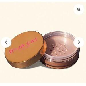 4 FOR $30 CLOSET SALE BH Cosmetics x Doja Cat "Bronze" Prism Loose Highlighter