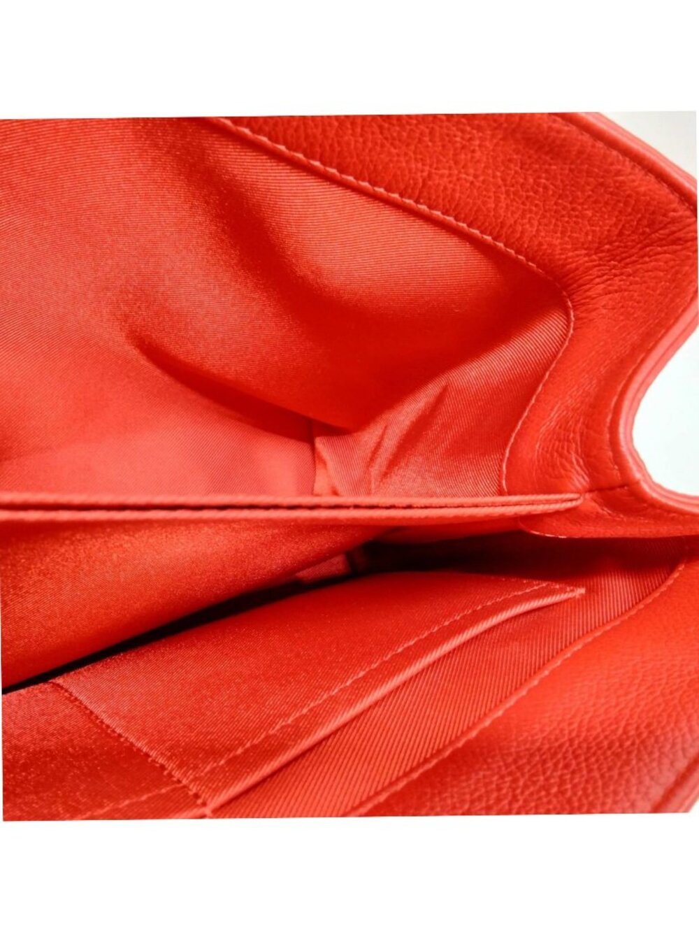 Authentic Louis Vuitton Lockme II Red Leather LV Satchel Crossbody Shoulder Bag - Picture 10 of 16