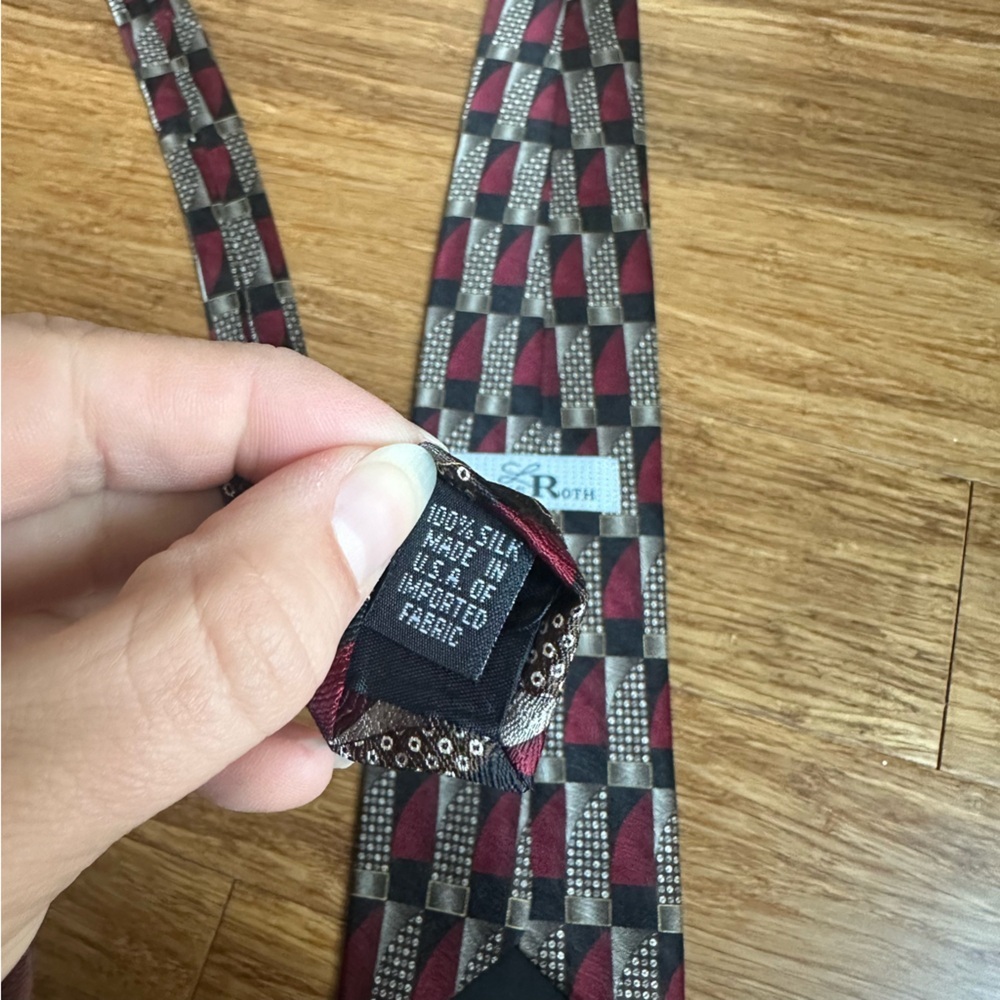 LOUIS‎ ROTH 100% Silk Tie - Picture 3 of 4