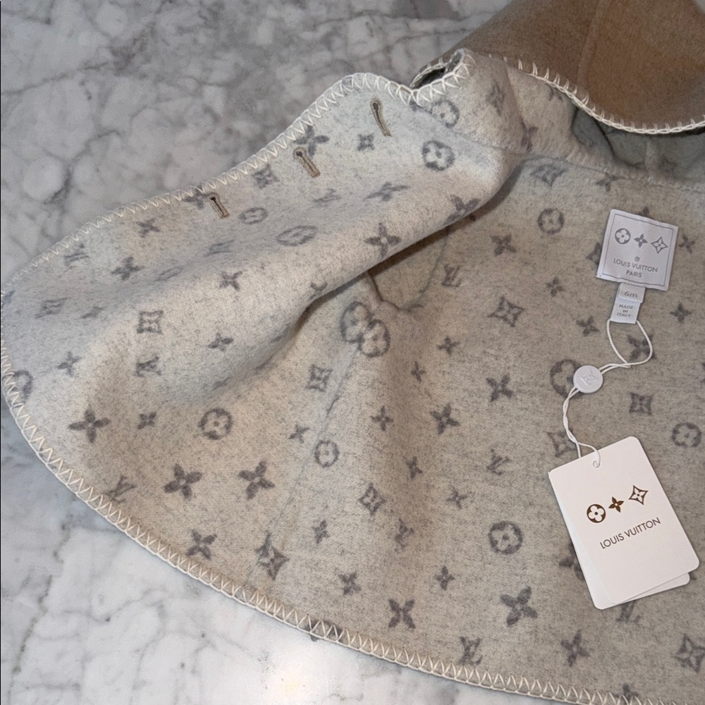 NWT Louis Vuitton Beige Hooded 2 Pocket Coat 6M - Picture 10 of 12