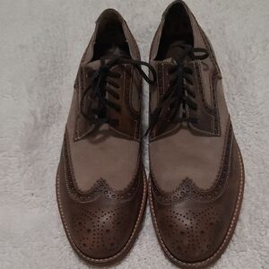 Vince Camuto Two-Tone Brown Oxford Shoes