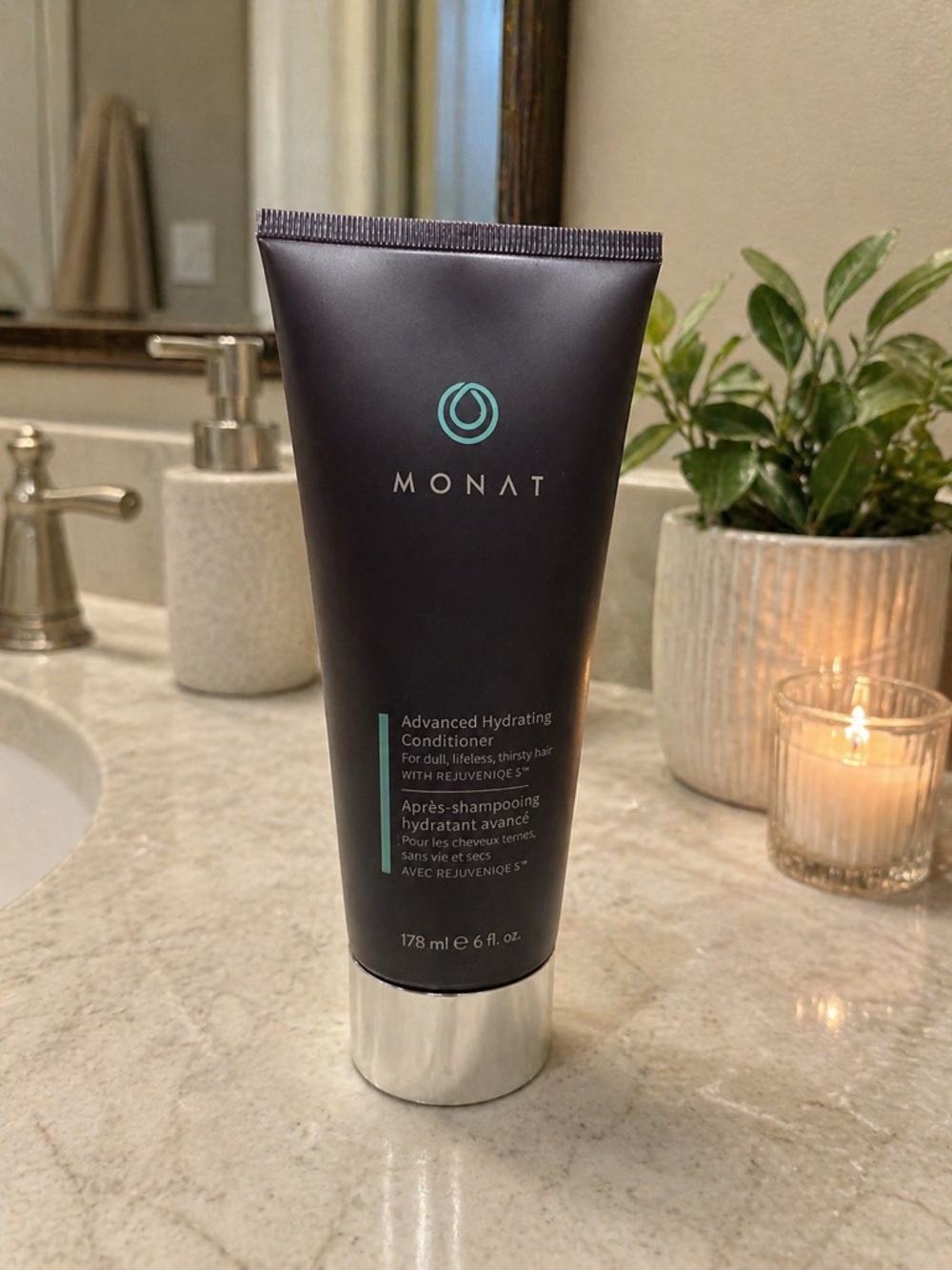 MONAT Advanced Hydrating Conditioner — Black Tube