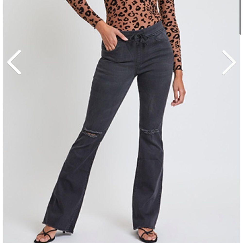 YMI Flare Jogger Black Pants NWT Womens
