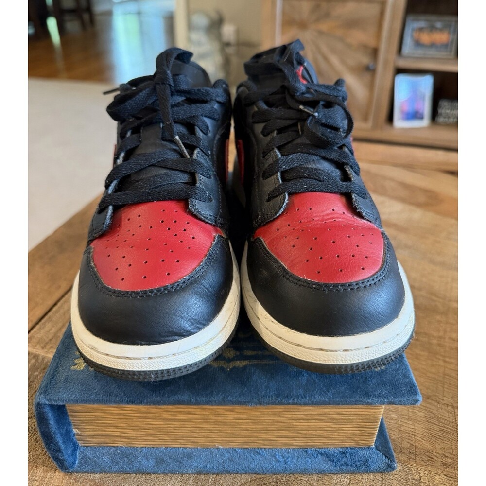 Size GS 4.5Y - Air Jordan 1 Low Reverse Bred Youth 553560 606 - Picture 7 of 10
