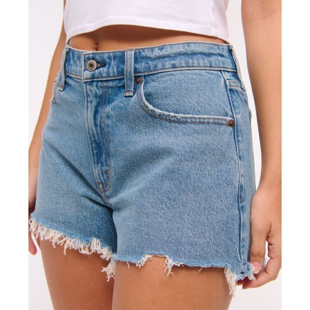 NWT Abercrombie Curve Love High Rise 90s Cutoff Short, Sz 25 $50 B28