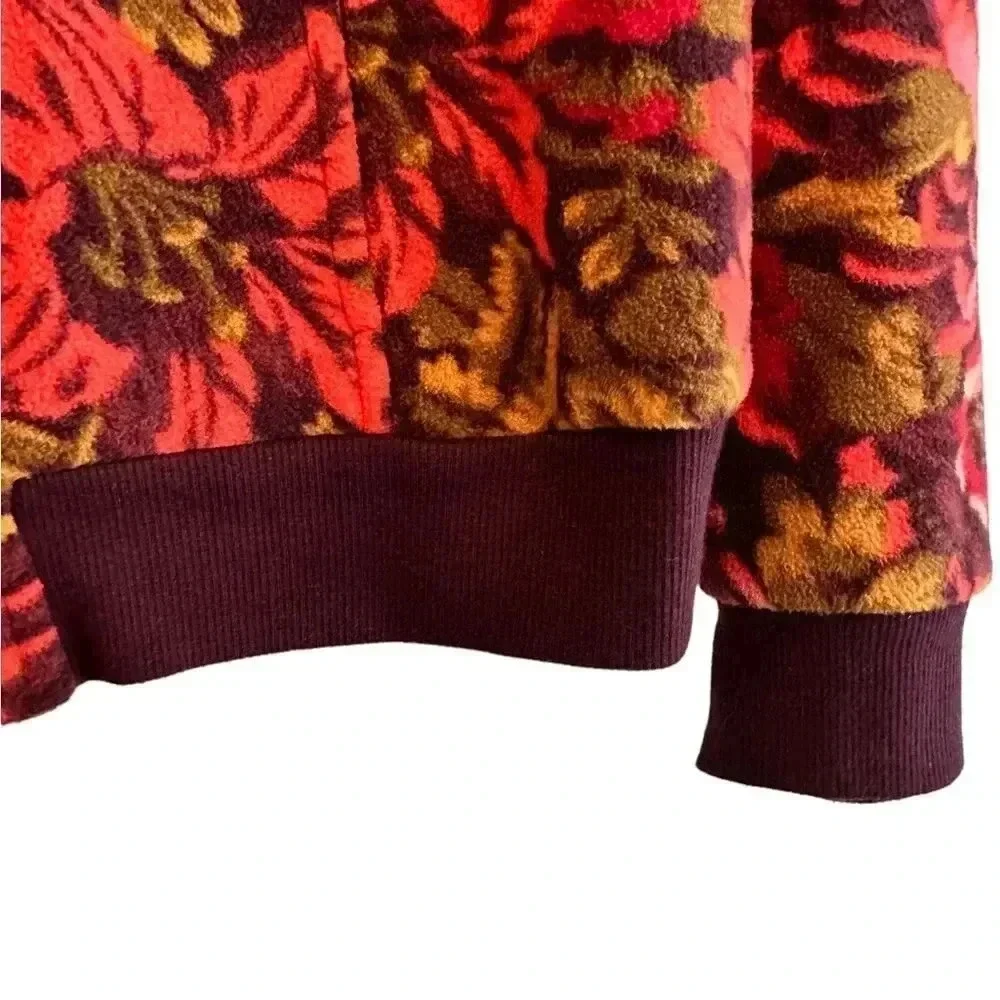 Gorgeous fleece floral jacket - Picture 2 of 13