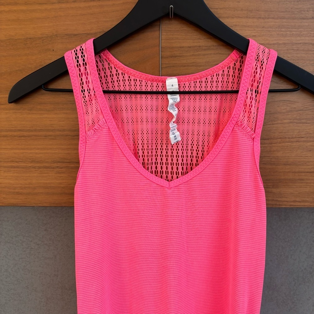 Lululemon Run Tie and Fly Tank, Size 4 - Picture 8 of 15