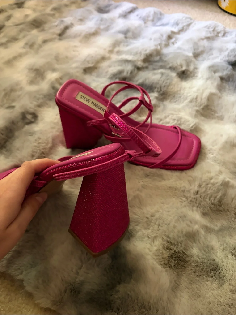 Steve Madden Hot Pink Strappy Block Heels🩷✨ - Picture 4 of 5