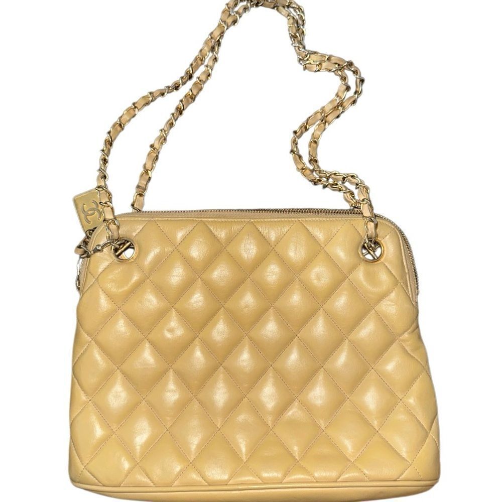 CHANEL Yellow Quilted Shoulder Bag with Chain Strap - Picture 8 of 16