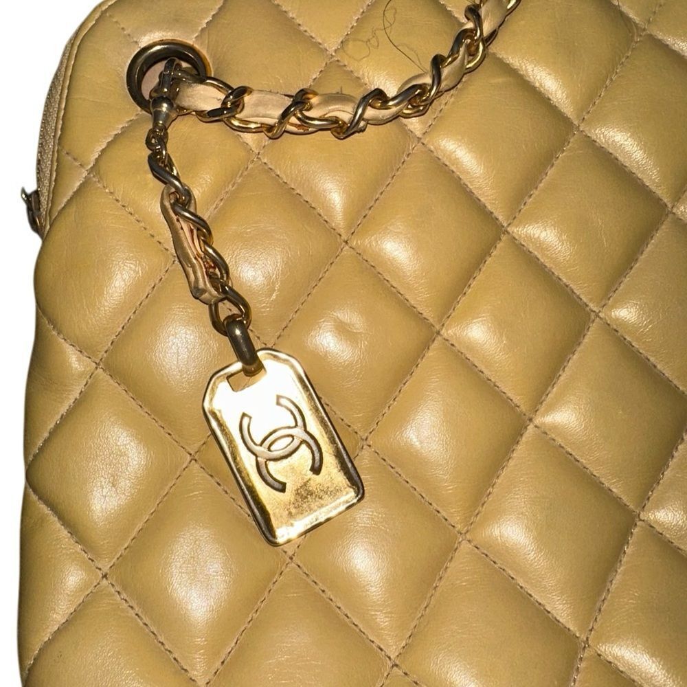 CHANEL Yellow Quilted Shoulder Bag with Chain Strap - Picture 12 of 16