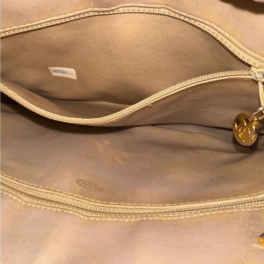 CHANEL Yellow Quilted Shoulder Bag with Chain Strap - Picture 11 of 16