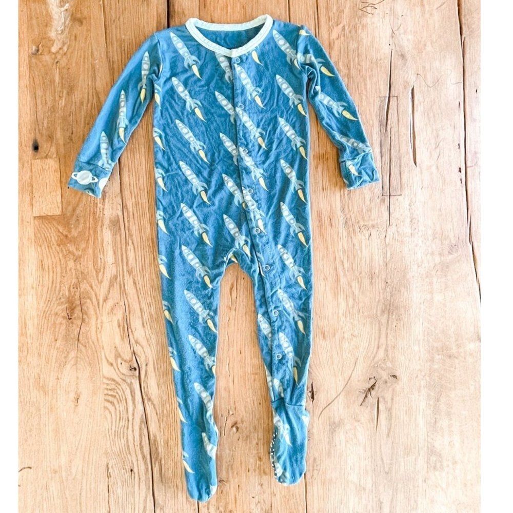 Kickee Pants Rocket Ship Print Snap Footie Size 9-12M