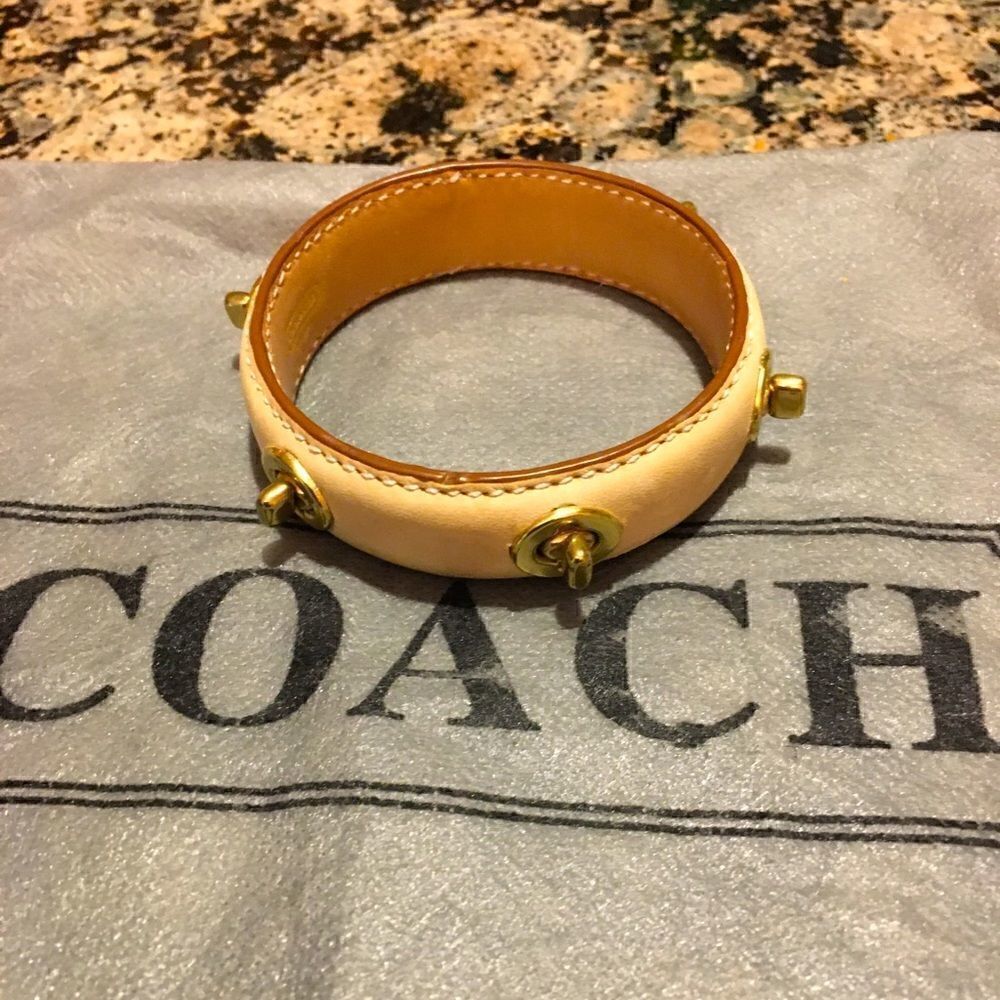 Coach Turn Key Leather Bracelet