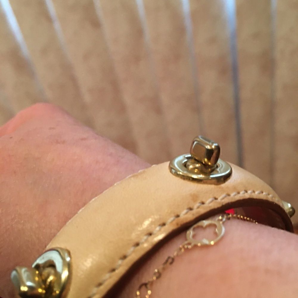 Coach Turn Key Leather Bracelet - Picture 8 of 8